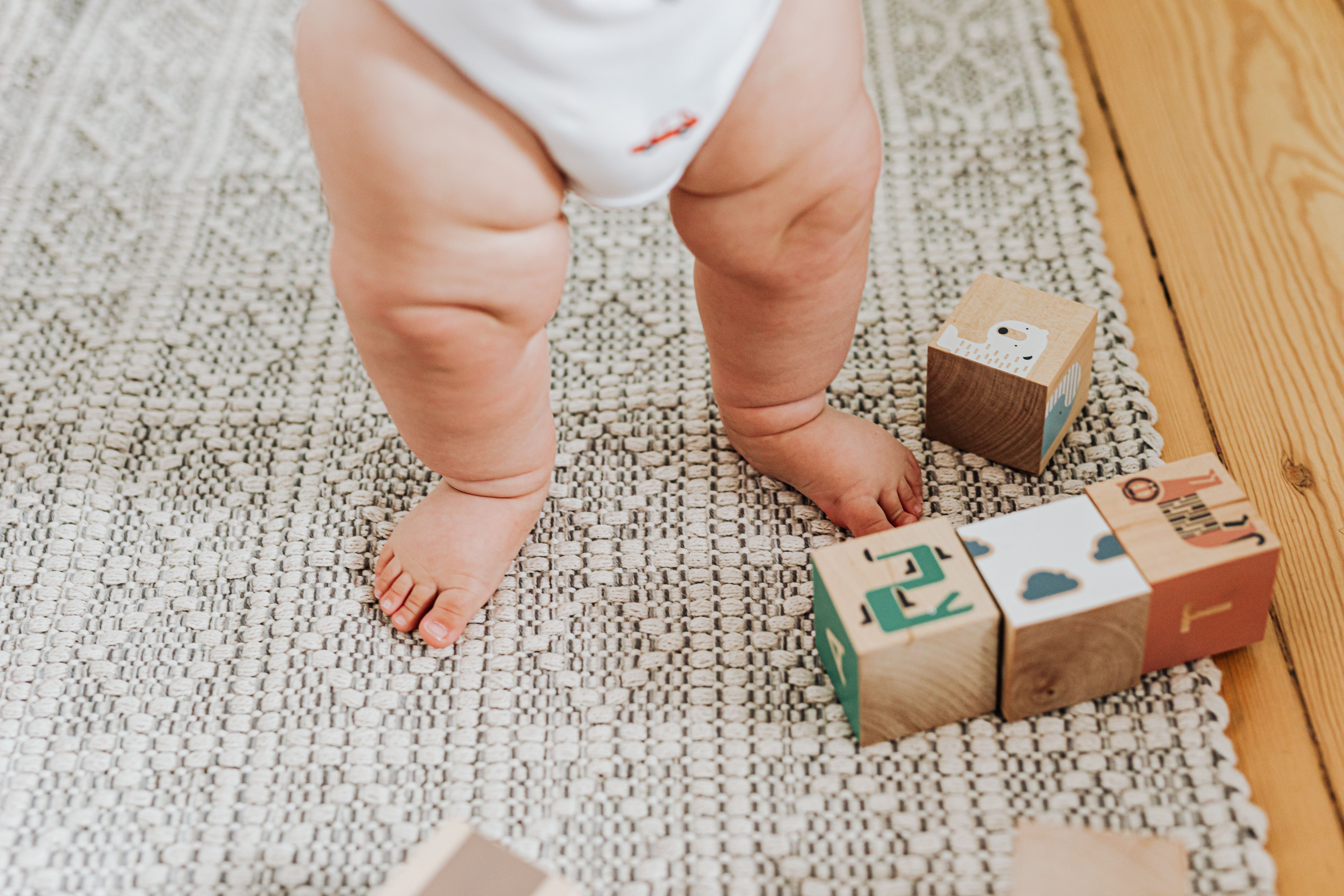 À quel âge bébé marche-t-il ?