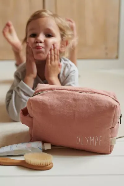 Paulette la trousse de toilette pour toute la famille