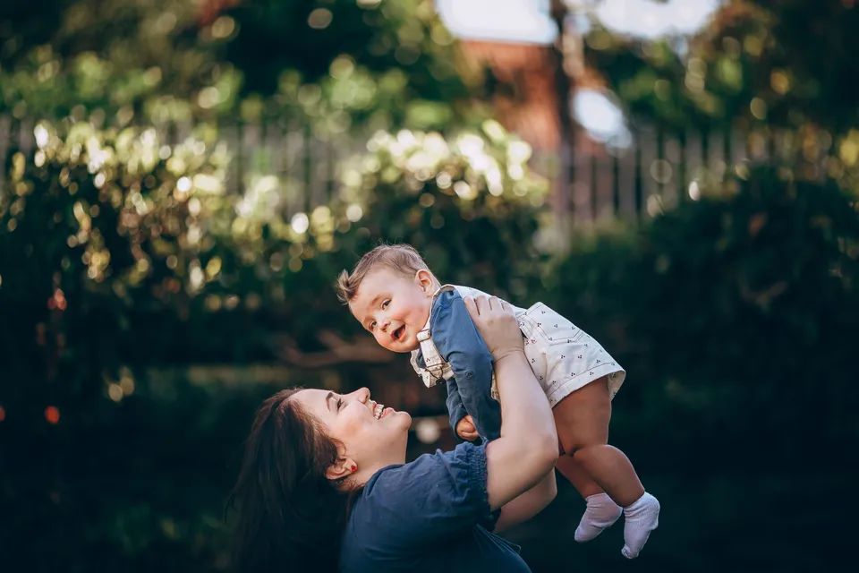 Le pic de croissance de bébé : le reconnaître et l'accompagner