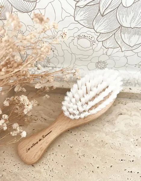 Petite brosse bébé
