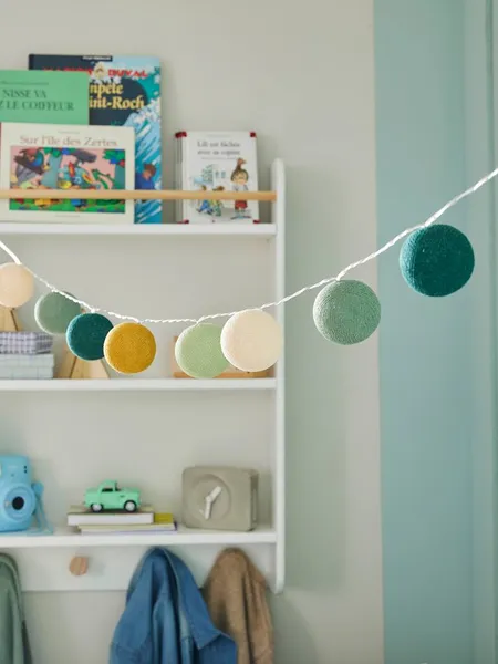 Guirlande boules lumineuse avec interrupteur - vert sauge