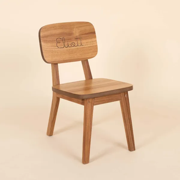Chaise enfant en bois - gravure personnalisée