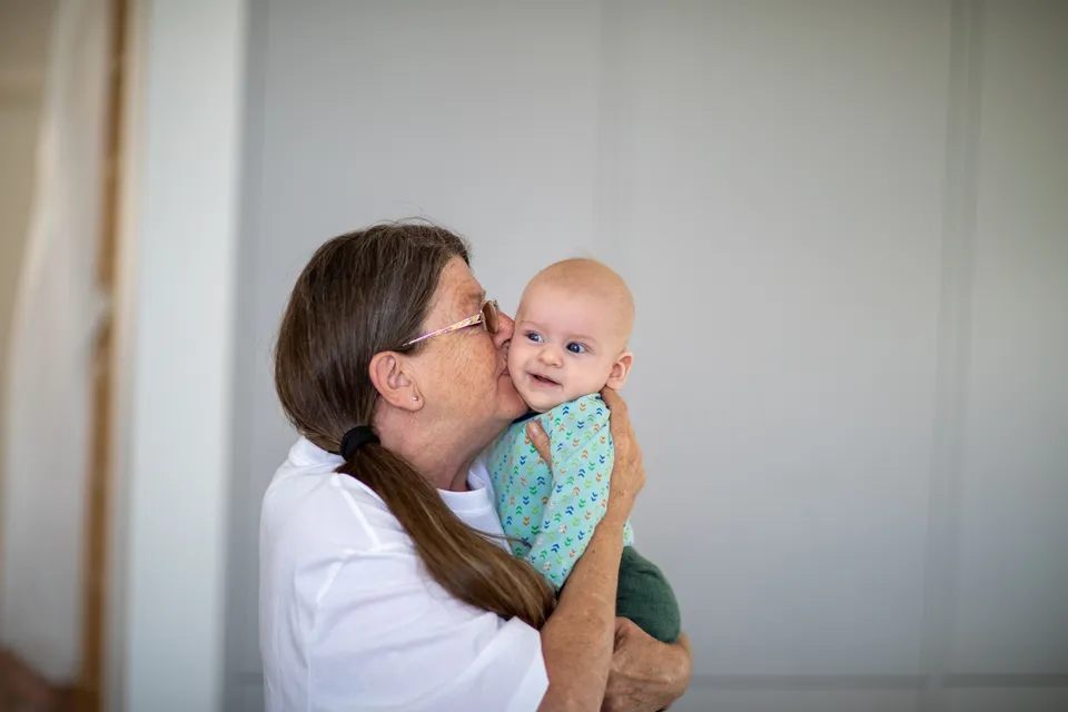 Quel cadeau de naissance peuvent offrir les grands-parents ?
