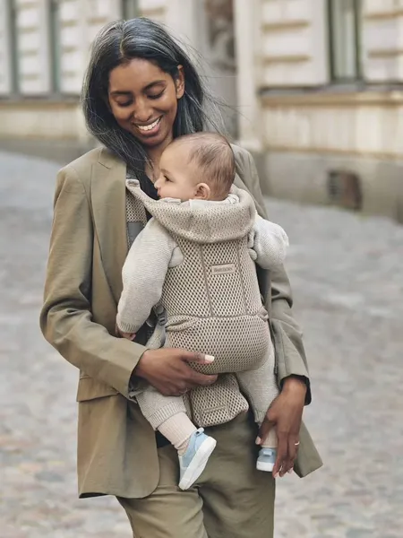 Porte-bébé physiologique BabyBjörn