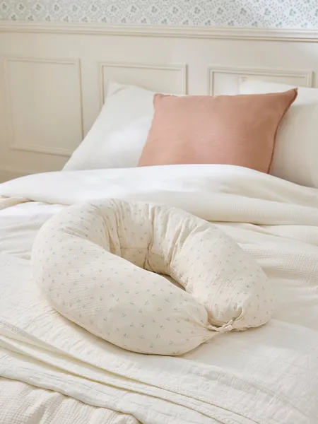 Coussin d'allaitement Cyrillus