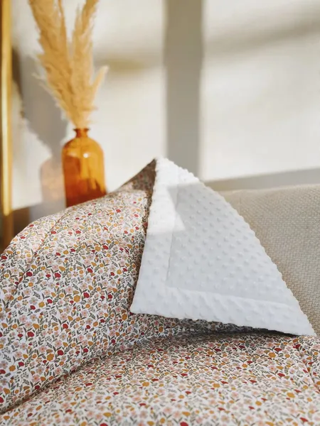 Couverture bébé polaire et plaid chaud hiver éco-responsable