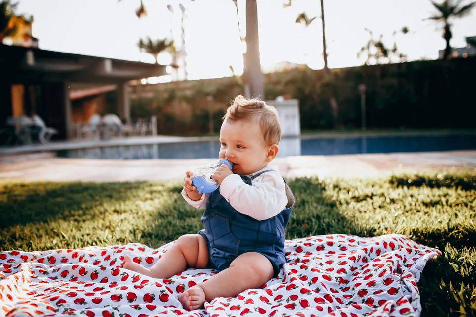 Sécuriser son jardin et ses espaces extérieurs : le guide complet pour protéger bébé